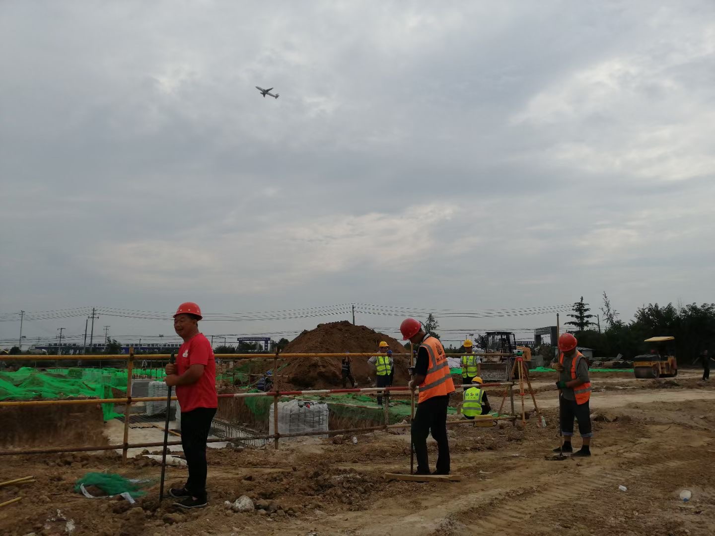 陕五建西安国际机场T5航站楼配套设施深孔探查