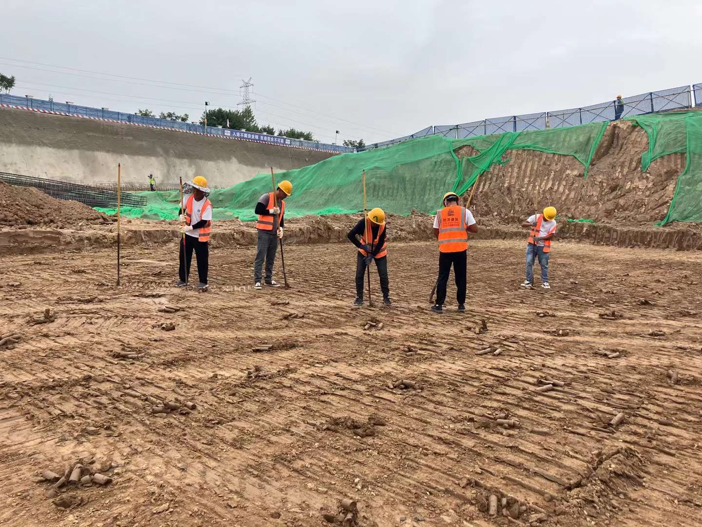 陕建中建中铁/长安一日探